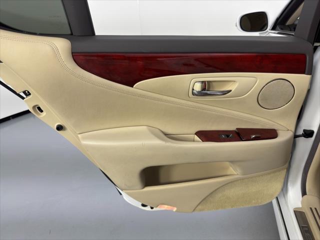 2012 Lexus LS 460 w/ Comfort & Luxury Edition Packages
