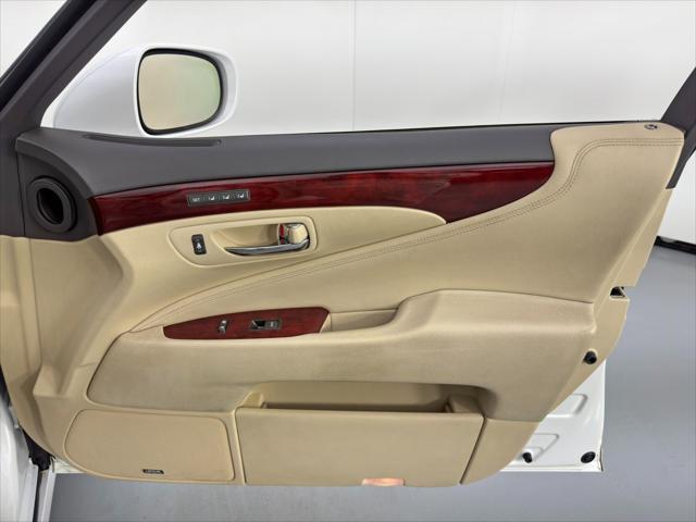 2012 Lexus LS 460 w/ Comfort & Luxury Edition Packages