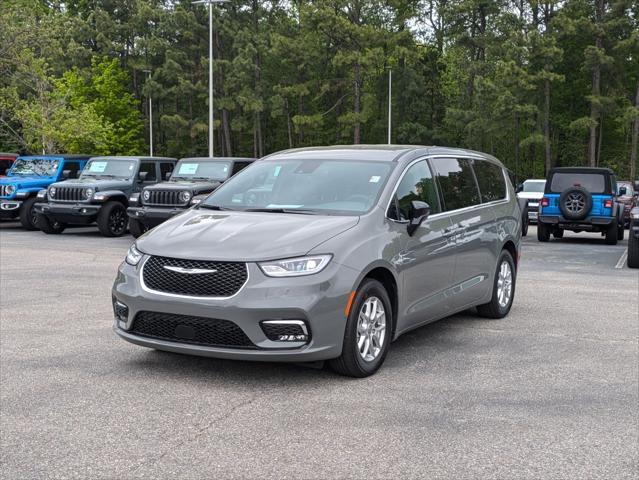 2025 Chrysler Pacifica PACIFICA SELECT