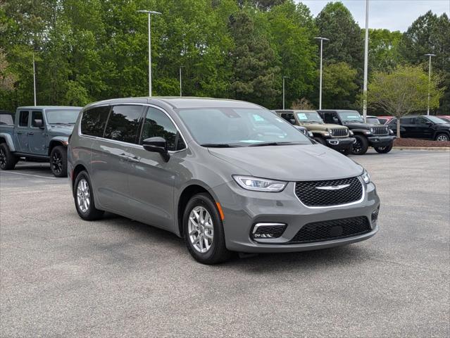 2025 Chrysler Pacifica PACIFICA SELECT