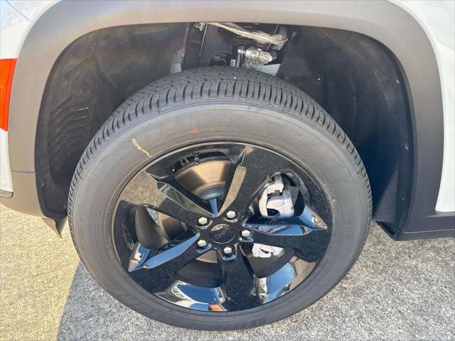 2025 Jeep Grand Cherokee GRAND CHEROKEE L ALTITUDE X 4X2