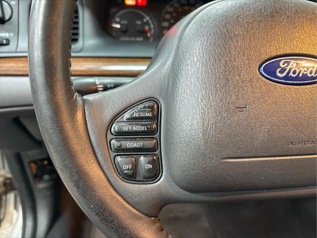 Used 2004 Ford Crown Victoria For Sale in Wilmington, OH