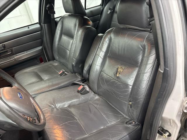 Used 2004 Ford Crown Victoria For Sale in Wilmington, OH