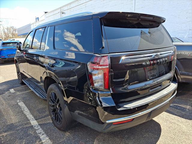 2023 Chevrolet Suburban 4WD LT
