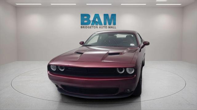 2022 Dodge Challenger SXT AWD