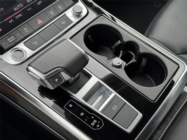 2024 Audi Q7 Premium Plus 45 TFSI quattro Tiptronic