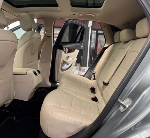 2017 Mercedes-Benz GLC GLC 300 Sport Utility 4D
