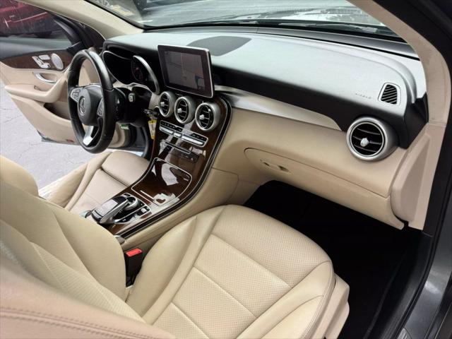 2017 Mercedes-Benz GLC GLC 300 Sport Utility 4D