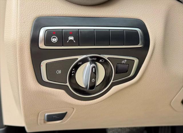 2017 Mercedes-Benz GLC GLC 300 Sport Utility 4D