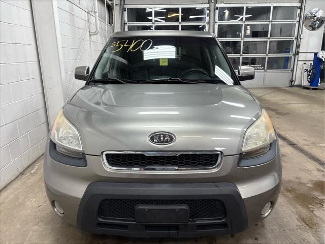 2010 Kia Soul +
