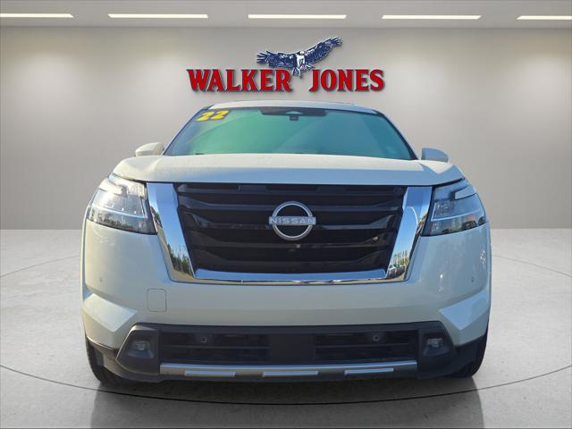 2022 Nissan Pathfinder SL 2WD