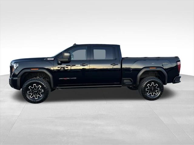 2025 GMC Sierra 2500HD 4WD Crew Cab Standard Bed AT4X
