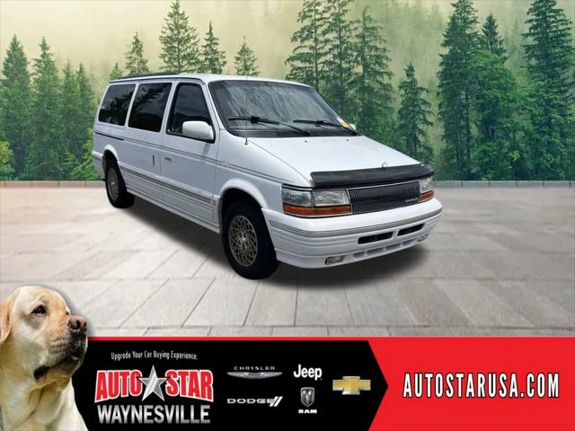 1994 Chrysler Town and Country Base
