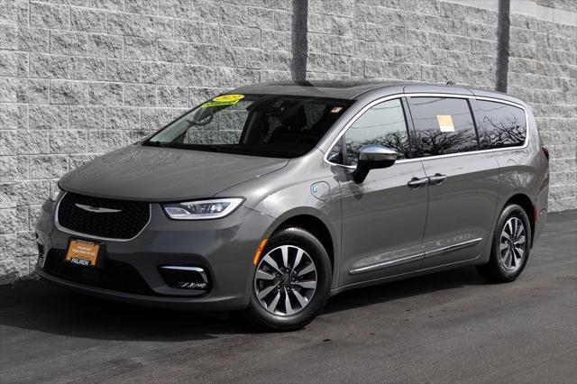 2023 Chrysler Pacifica Hybrid Limited