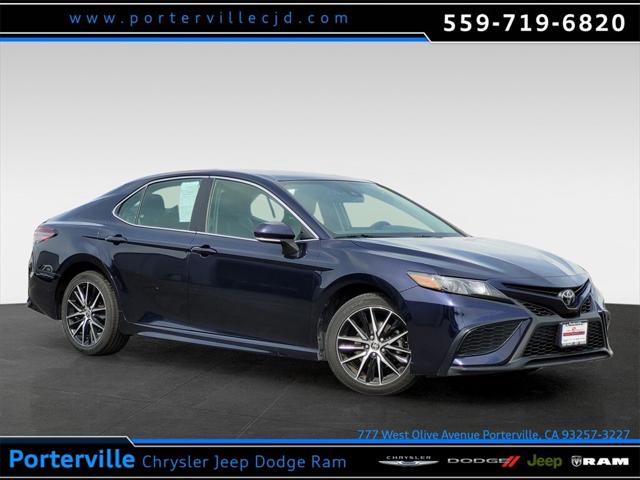 2022 Toyota Camry SE