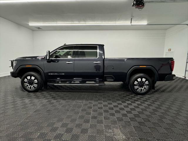 2024 GMC Sierra 2500HD 4WD Crew Cab Long Bed Denali