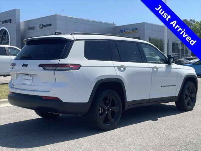 2023 Jeep Grand Cherokee L Altitude 4x2