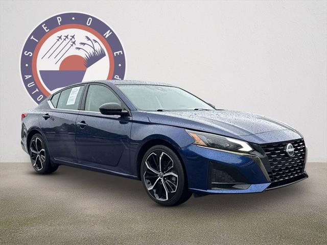 2023 Nissan Altima SR FWD