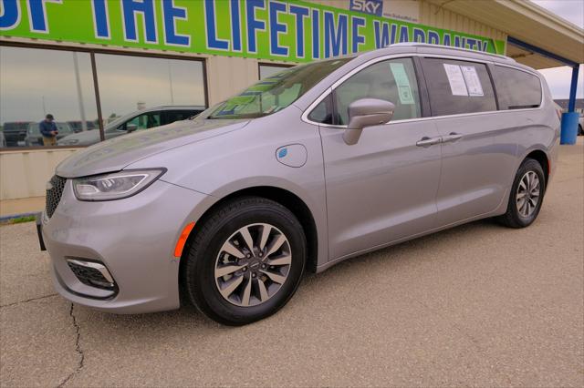 2021 Chrysler Pacifica Hybrid Touring L