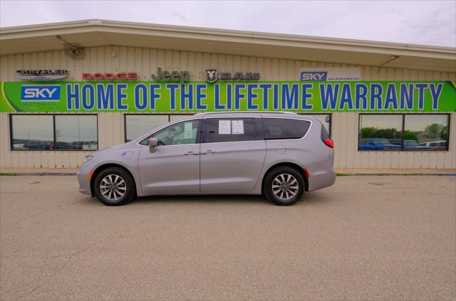 2021 Chrysler Pacifica Hybrid Touring L