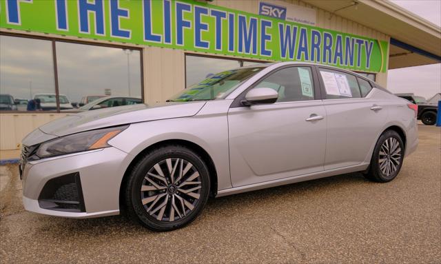 2023 Nissan Altima SV FWD