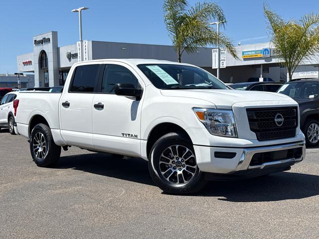 2023 Nissan TITAN Crew Cab SV 4x4
