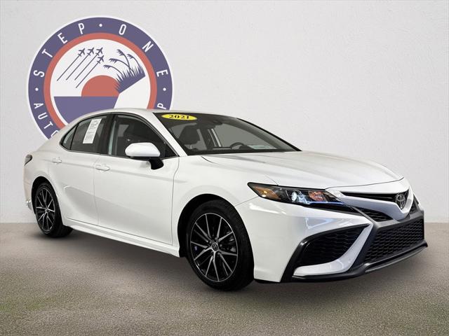 2021 Toyota Camry SE
