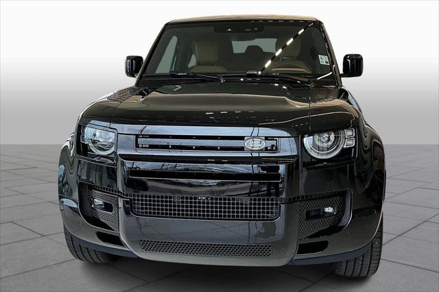 2024 Land Rover Defender 90 P525 V8