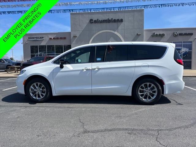 2025 Chrysler Pacifica PACIFICA SELECT AWD