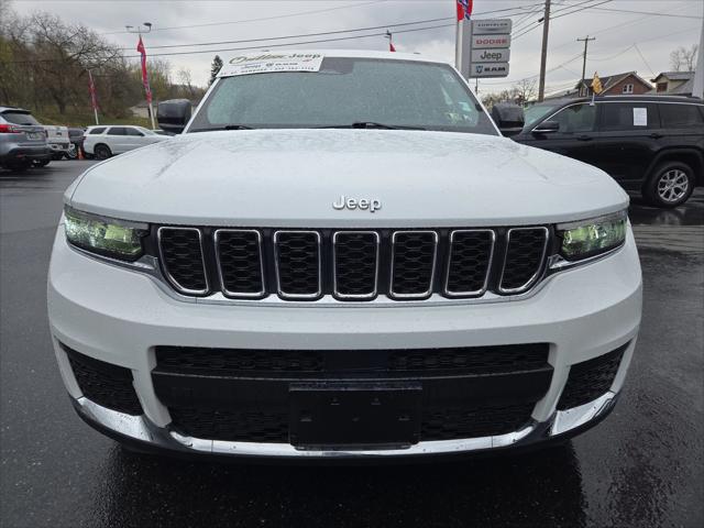 2021 Jeep Grand Cherokee L Laredo 4x4