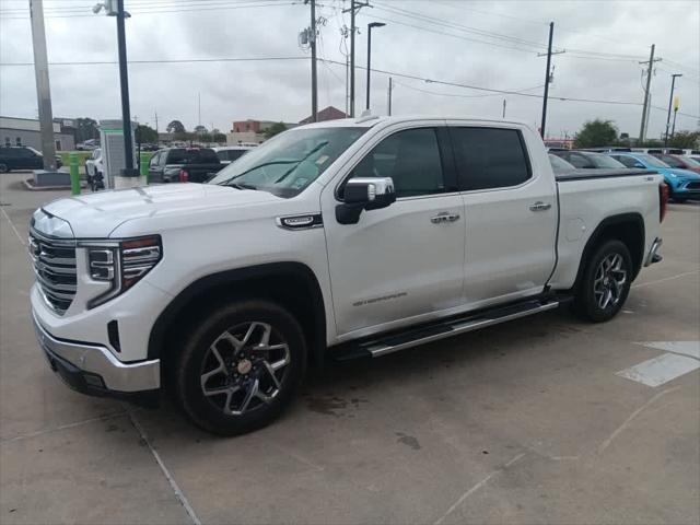 2022 GMC Sierra 1500 4WD Crew Cab Short Box SLT