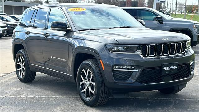 2025 Jeep Grand Cherokee GRAND CHEROKEE LIMITED 4X4