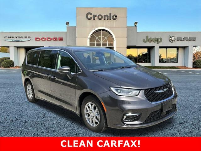 2023 Chrysler Pacifica Touring L