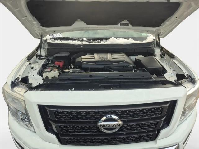 2023 Nissan Titan Crew Cab SV 4x4