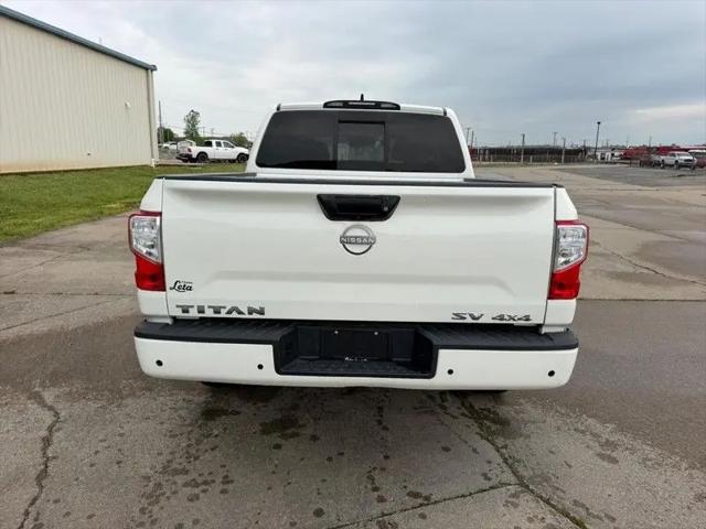 2023 Nissan Titan Crew Cab SV 4x4