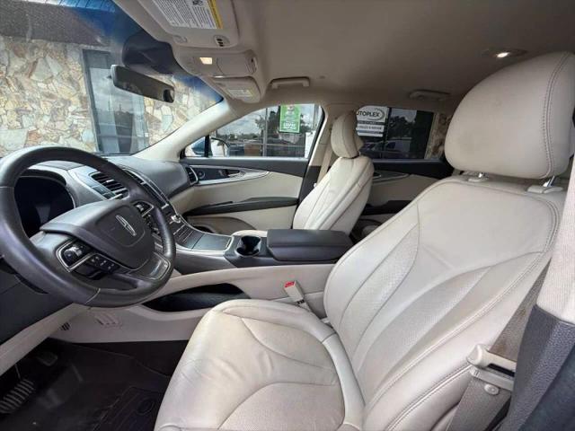 2019 Lincoln Nautilus Select