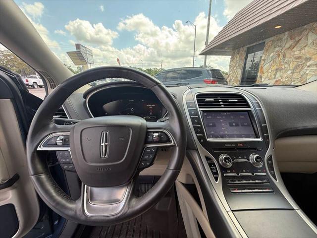 2019 Lincoln Nautilus Select