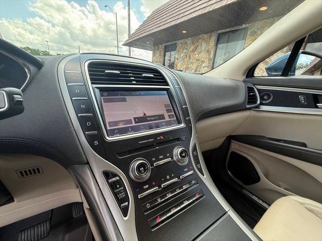 2019 Lincoln Nautilus Select