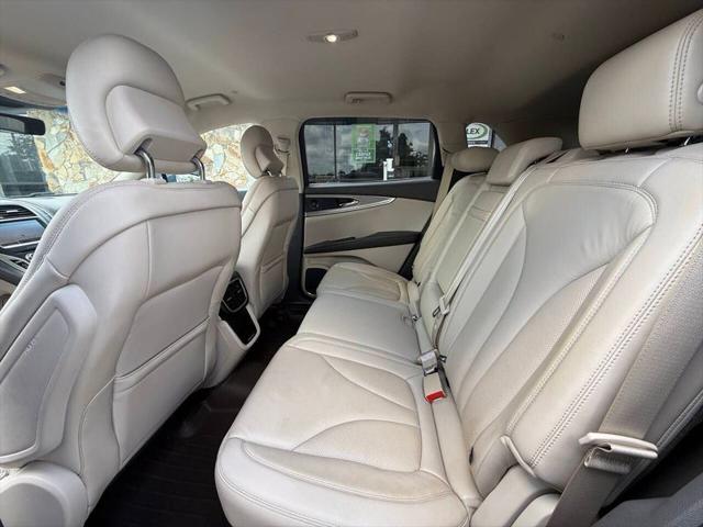 2019 Lincoln Nautilus Select