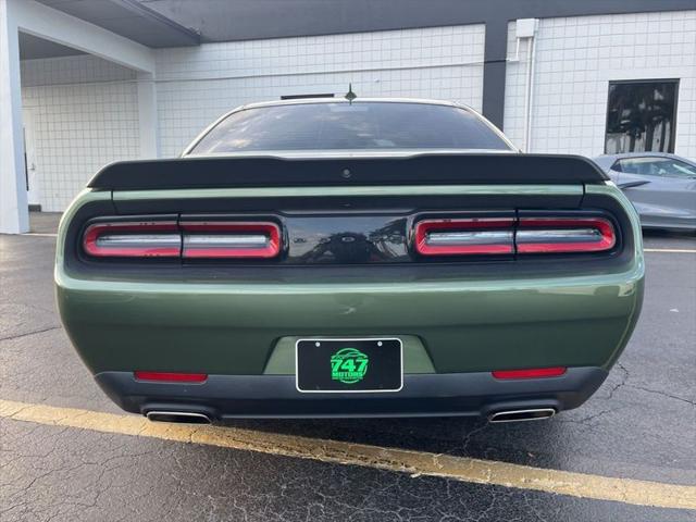 2021 Dodge Challenger SXT