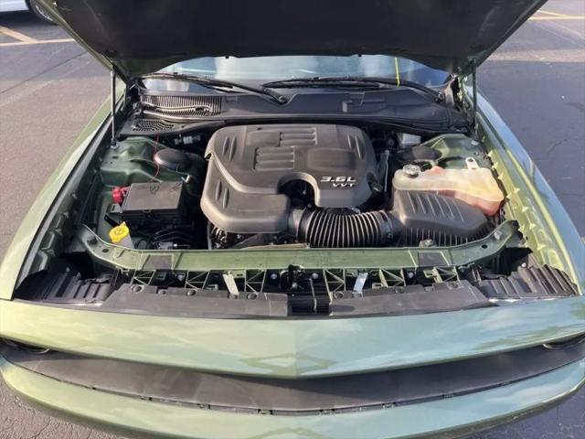 2021 Dodge Challenger SXT