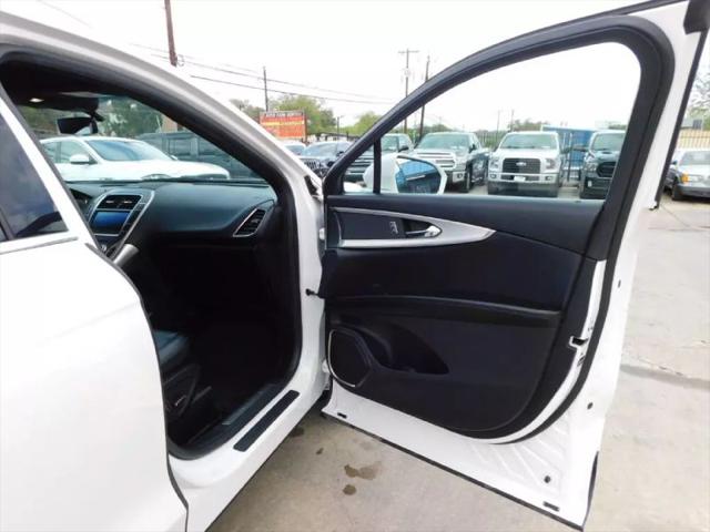 2019 Lincoln Nautilus Standard