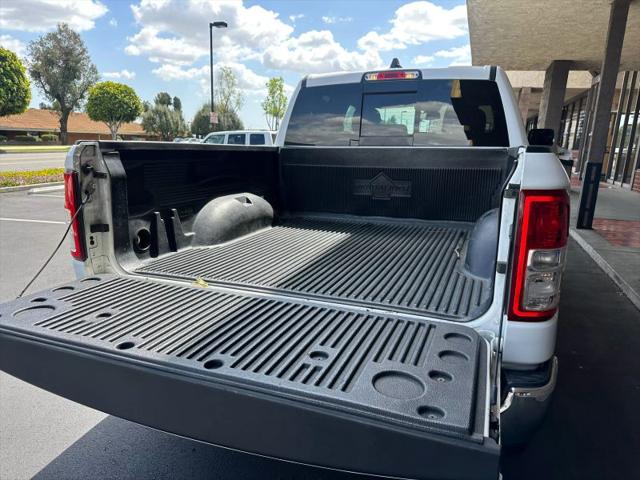 2019 Ram 1500 Big Horn/Lone Star Crew Cab 4x4 57 Box