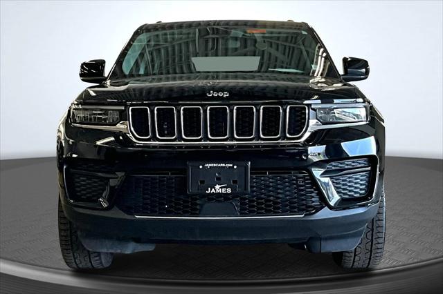 2023 Jeep Grand Cherokee Laredo 4x4
