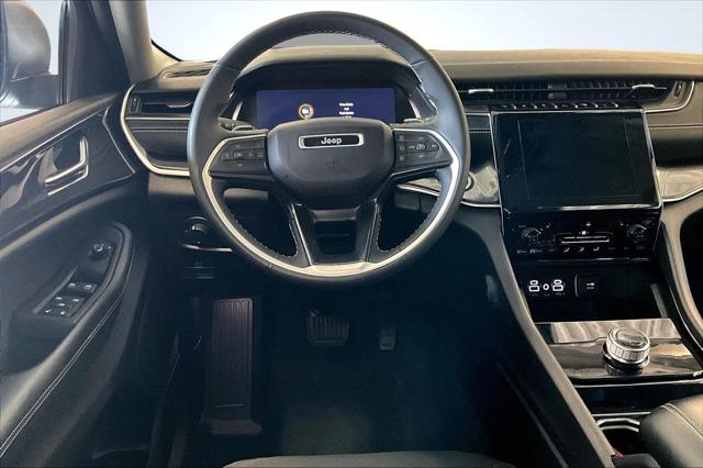 2023 Jeep Grand Cherokee Laredo 4x4