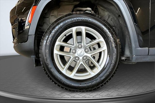 2023 Jeep Grand Cherokee Laredo 4x4