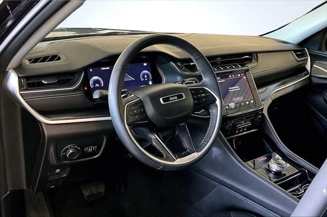 2023 Jeep Grand Cherokee Laredo 4x4