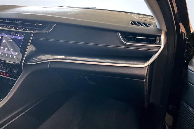 2023 Jeep Grand Cherokee Laredo 4x4