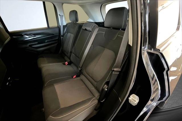 2023 Jeep Grand Cherokee Laredo 4x4