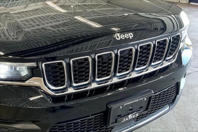 2023 Jeep Grand Cherokee Laredo 4x4